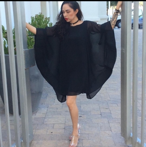 Cqbycw dress with the ruffles on the arms - Picture 1 of 4